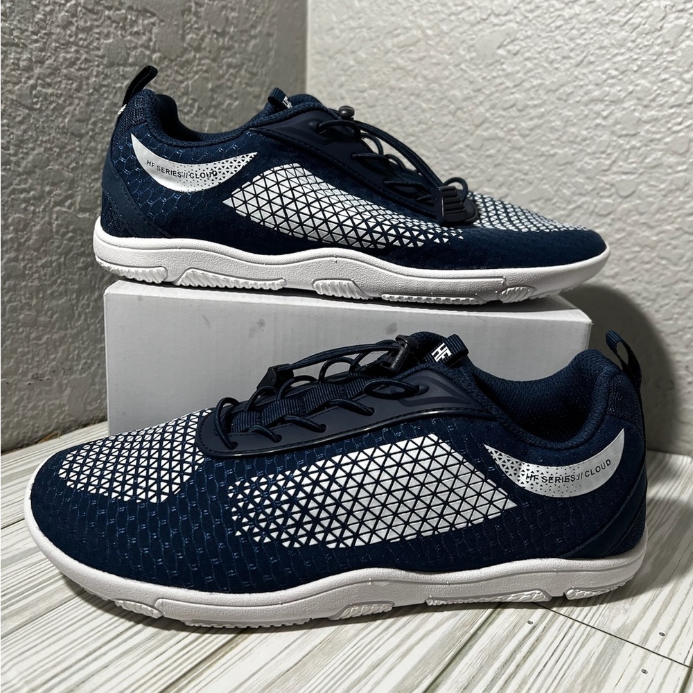 Men's Navy Lightweight Mesh Sneakers with Cushioned White Sole